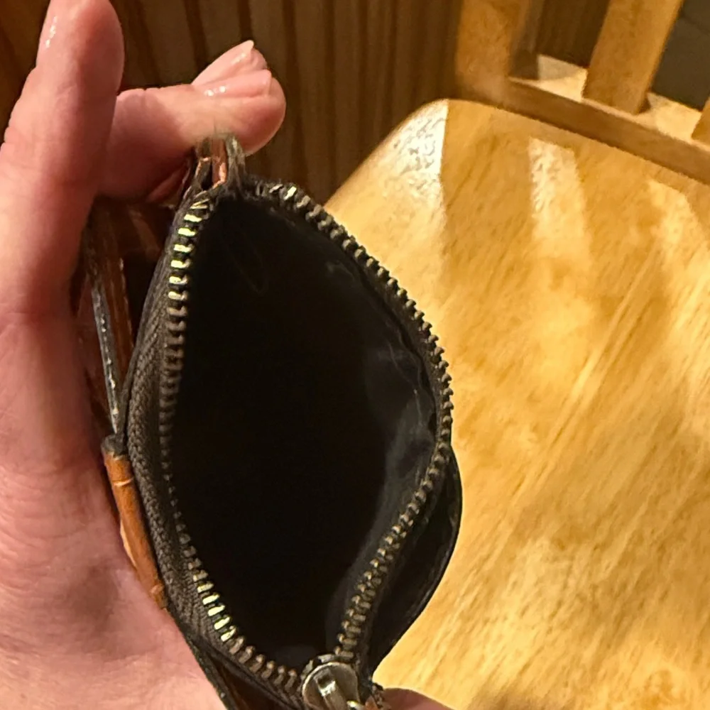 Patricia Nash Card Holder - Picture 4 of 6